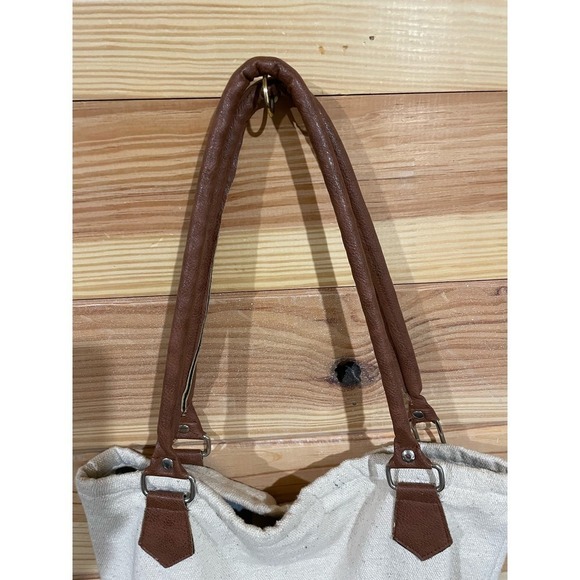 General Store Canvas and Leather Everyday Tote - Picture 4 of 7